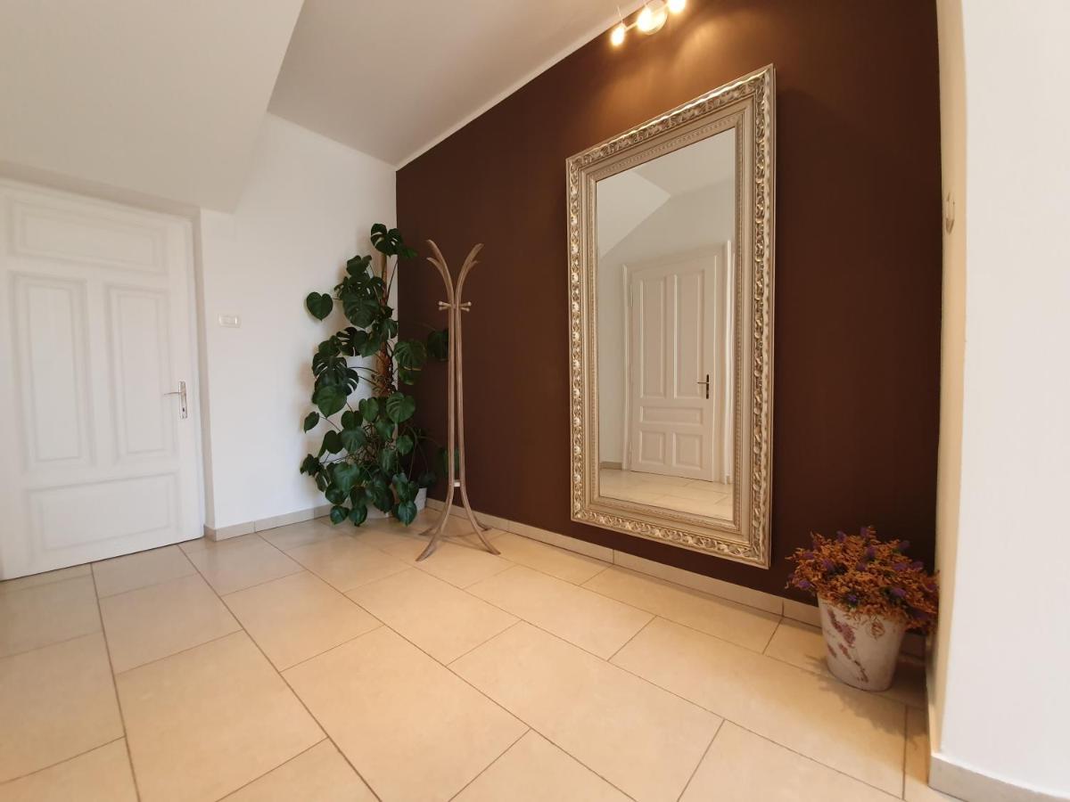 Apartment Apartman Mia